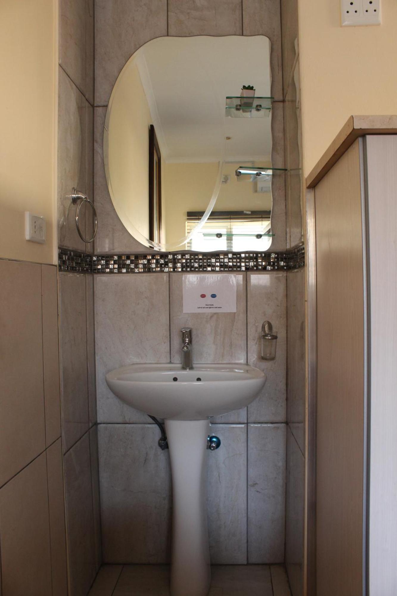 Esperanca Guesthouse Windhoek Dış mekan fotoğraf