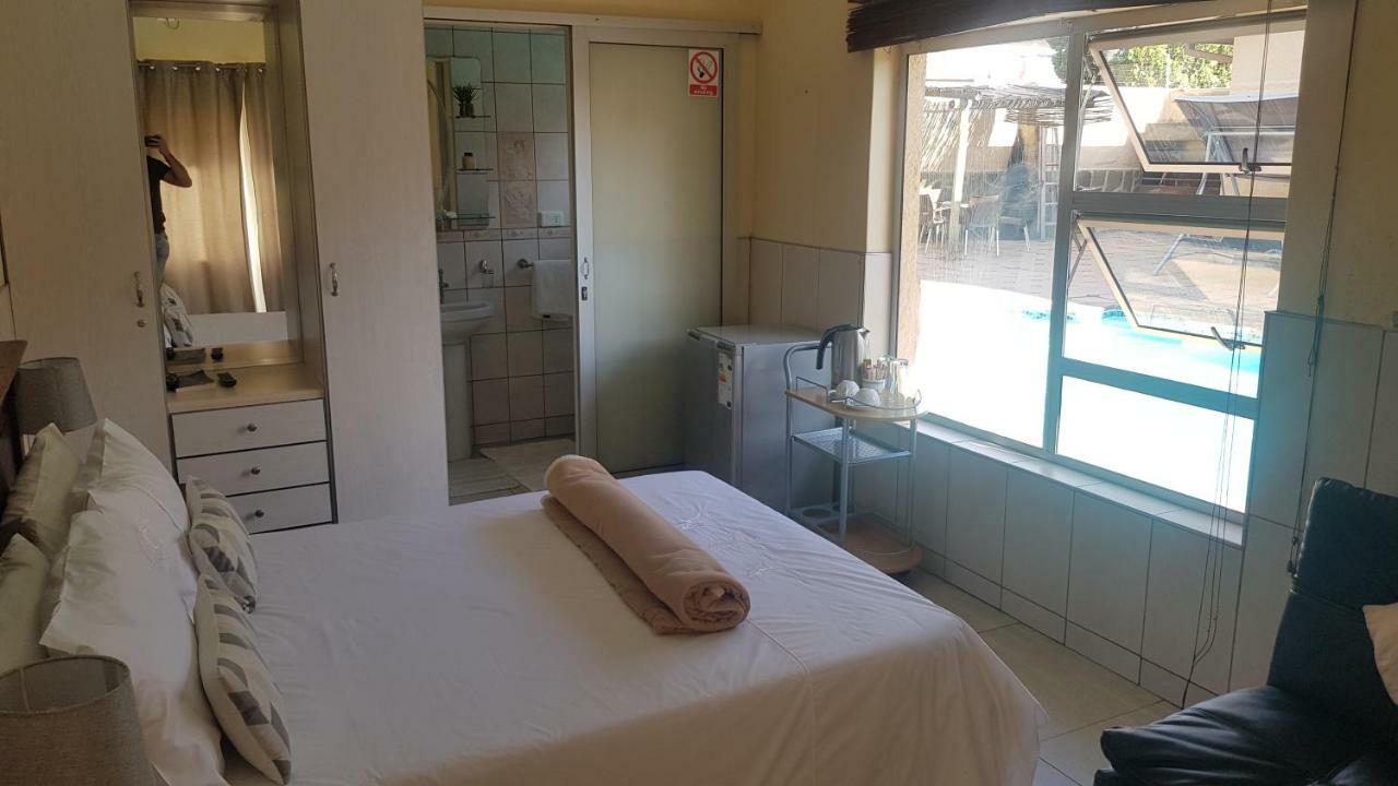Esperanca Guesthouse Windhoek Dış mekan fotoğraf